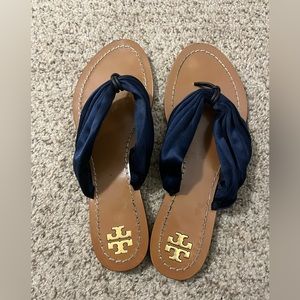 Tory Burch Carson Navy Satin Scarf Thong Sandal
(7.5)